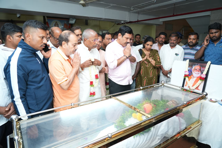कर्नाटक विधानसभा के दोनों सदनों ने पूर्व शिक्षा मंत्री बीसी नागेश को श्रद्धांजलि दी