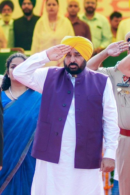 स्वतंत्रता दिवस पर सीएम भगवंत मान ने गिनाईं सरकार की उपलब्धियां, बोले- पंजाब में नफरत नहीं, प्यार के खिलेंगे फूल
