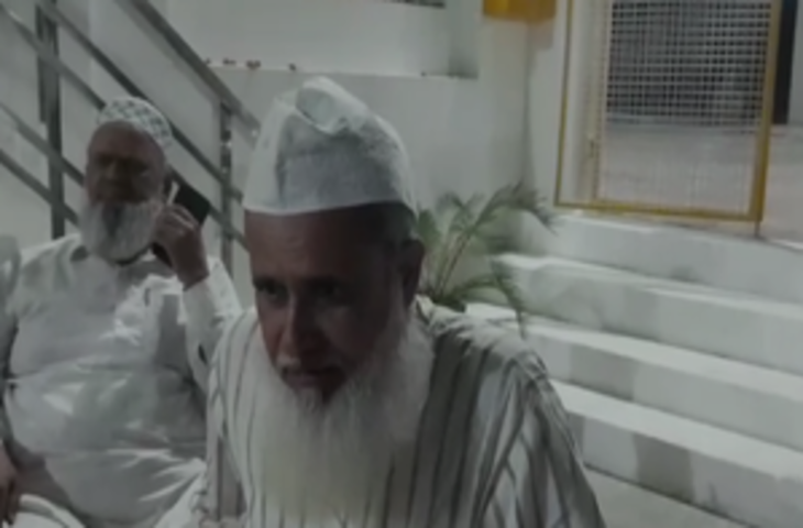 संभल : इमाम मौलाना आफताब हुसैन वारसी ने मुसलमानों से कहा, आम रास्तों पर ना पढ़ें नमाज