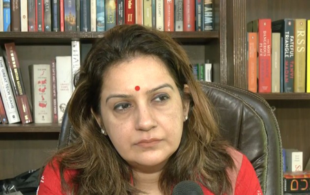 चुनाव आयोग की पारदर्शिता पर उठ रहे सवाल, जवाबदेही जरूरी: प्रियंका चतुर्वेदी