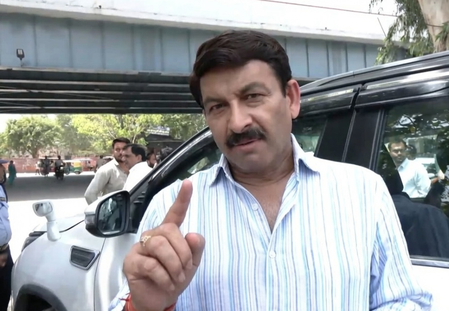 'अरविंद केजरीवाल चुनावी हिंदू हैं,' भाजपा सांसद मनोज तिवारी का बड़ा आरोप