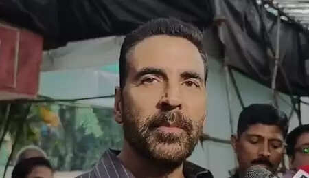 बीएमसी चुनाव में मतदान के बाद अक्षय कुमार की अपील, मुंबईकर का असली हीरो बनना है तो आकर करें वोट