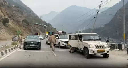 हिमाचल प्रदेश : नए साल पर पर्यटकों का जमावड़ा, मंडी पुलिस सुरक्षा में तैनात