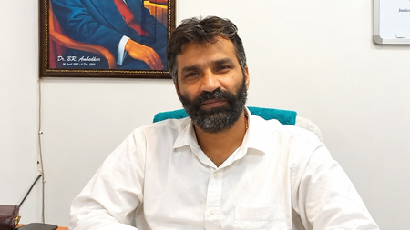 जम्मू-कश्मीर में मासूम गुज्जर बच्ची से दरिंदगी पर बवाल, एससी-एसटी एक्ट में कार्रवाई की उठी मांग