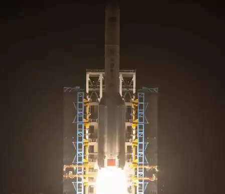 चीन ने नया दूरसंचार तकनीक परीक्षा उपग्रह लॉन्च किया