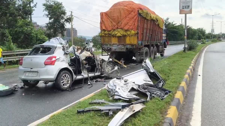 जमशेदपुर के मरीन ड्राइव हादसे में चार युवाओं की मौत के बाद सड़क किनारे पार्किंग पर सख्ती
