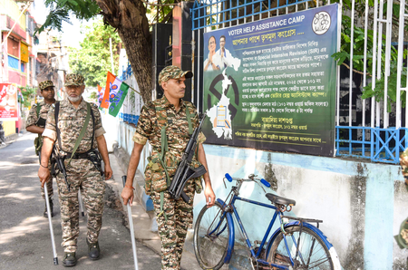 बंगाल चुनाव परिणाम: फर्जी सोशल मीडिया पोस्ट फैलाने वालों के खिलाफ पुलिस ने दी कार्रवाई की चेतवानी