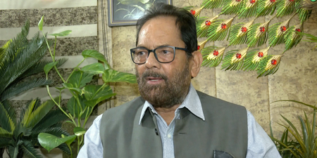 भारत में सरकारें बैलेट से बनती हैं, बुलेट से नहीं: मुख्तार अब्बास नकवी