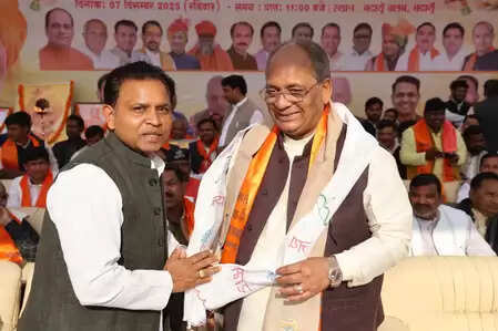 राजनीति और शिक्षा में जो समाज पिछड़ जाता है, वो कभी आगे नहीं बढ़ पाता है: राजवीर सिंह