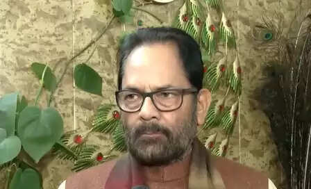 मतदाता सूची के पुनरीक्षण का विरोध करने वालों के पास कोई मुद्दा नहीं बचा : मुख्तार अब्बास नकवी