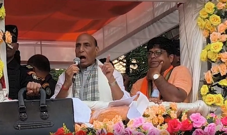 सोनारपुर में बोले रक्षा मंत्री- कोई अराजकता फैलाने की कोशिश करेगा तो उसके साथ वही होगा जो होना चाहिए