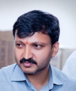 शिवसेना में शामिल होने के बाद बोले ओमराजे निंबालकर, 'मंत्री पद नहीं, जनता की सेवा प्राथमिकता'