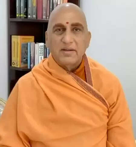 पीएम मोदी का लेख आने वाली पीढ़ियों में जगाएगा 'इतिहास-बोध' और 'राष्ट्र-गौरव': स्वामी अवधेशानंद गिरि