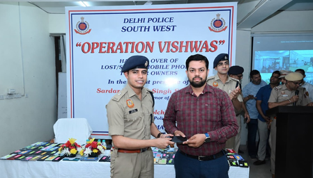 'ऑपरेशन विश्वास' के तहत 2.5 करोड़ से अधिक कीमत के मोबाइल फोन बरामद