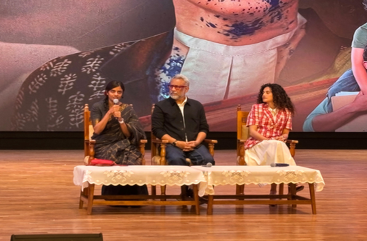 बिहार: पटना में &lsquo;अस्सी&rsquo; का हाउसफुल प्रीमियर, दर्शकों की गूंजी तालियां, कहा- 'फिल्म तो गरदा बा'