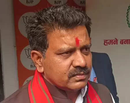 गैरकानूनी काम करने वालों पर चलता है बुलडोजर, ओवैसी कन्फ्यूज हैं: विजय शर्मा