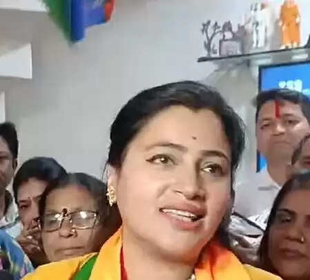 दिग्विजय सिंह आरएसएस और भाजपा की विचारधारा को समझ गए: नवनीत राणा