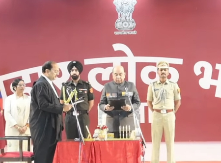 बिहार के राज्यपाल सैयद अता हसनैन ने लोक भवन में ली पद की शपथ