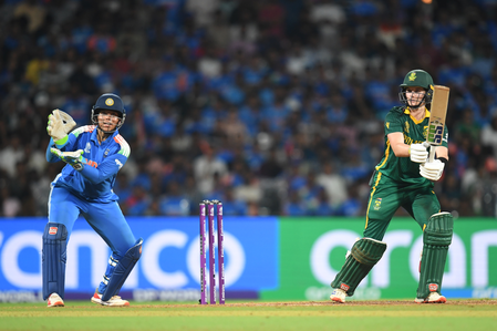 लौरा वोल्वार्ट ने की धमाकेदार पारी, भारत के खिलाफ साउथ अफ्रीका ने 6 विकेट खोकर बनाए 155 रन