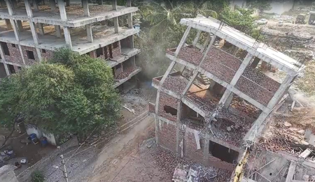 हैदराबाद: हाइड्रा ने अभियान चलाकर सरकारी जमीन पर बनी अवैध इमारतों को गिराया