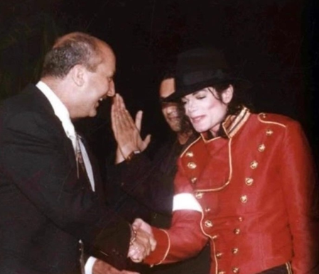 'दुनिया का आठवां अजूबा', माइकल जैक्सन को याद कर इमोशनल हुए अनुपम खेर