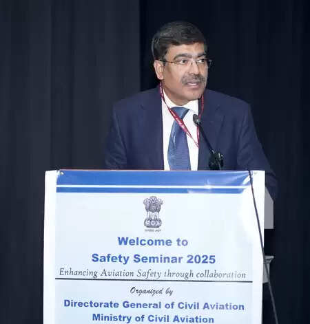 2025 भारतीय नागरिक उड्डयन के लिए सीखने और परिवर्तन का दौर रहा: समीर कुमार सिन्हा