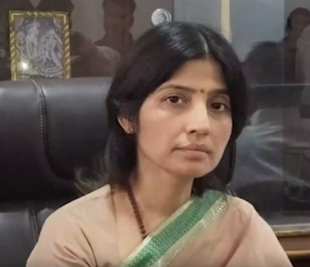 डिंपल यादव ने की यूपी चुनाव में मतगणना के दिन लाइव कवरेज की मांग