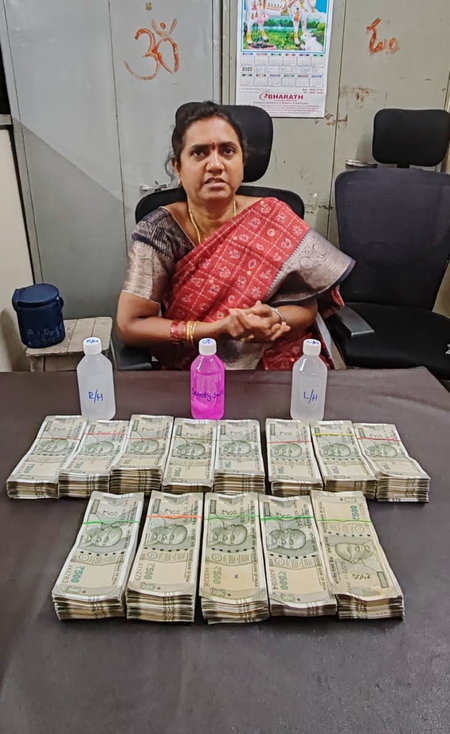 तेलंगाना: एसीबी ने 4 लाख रुपए की रिश्वत लेते हुए टाउन प्लानिंग ऑफिसर को पकड़ा
