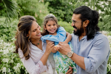 राम चरण और उपासना ने पहली बार दिखाया बड़ी बेटी का चेहरा, जन्मदिन की दी बधाई
