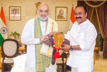 केरल के मुख्यमंत्री वीडी सतीशन ने दिल्ली में केंद्रीय गृह मंत्री अमित शाह से की मुलाकात