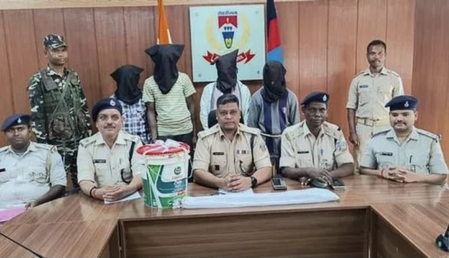 झारखंडः खूंटी में अफीम-डोडा बरामद, चार गिरफ्तार, एक एकड़ में लगी अवैध खेती नष्ट