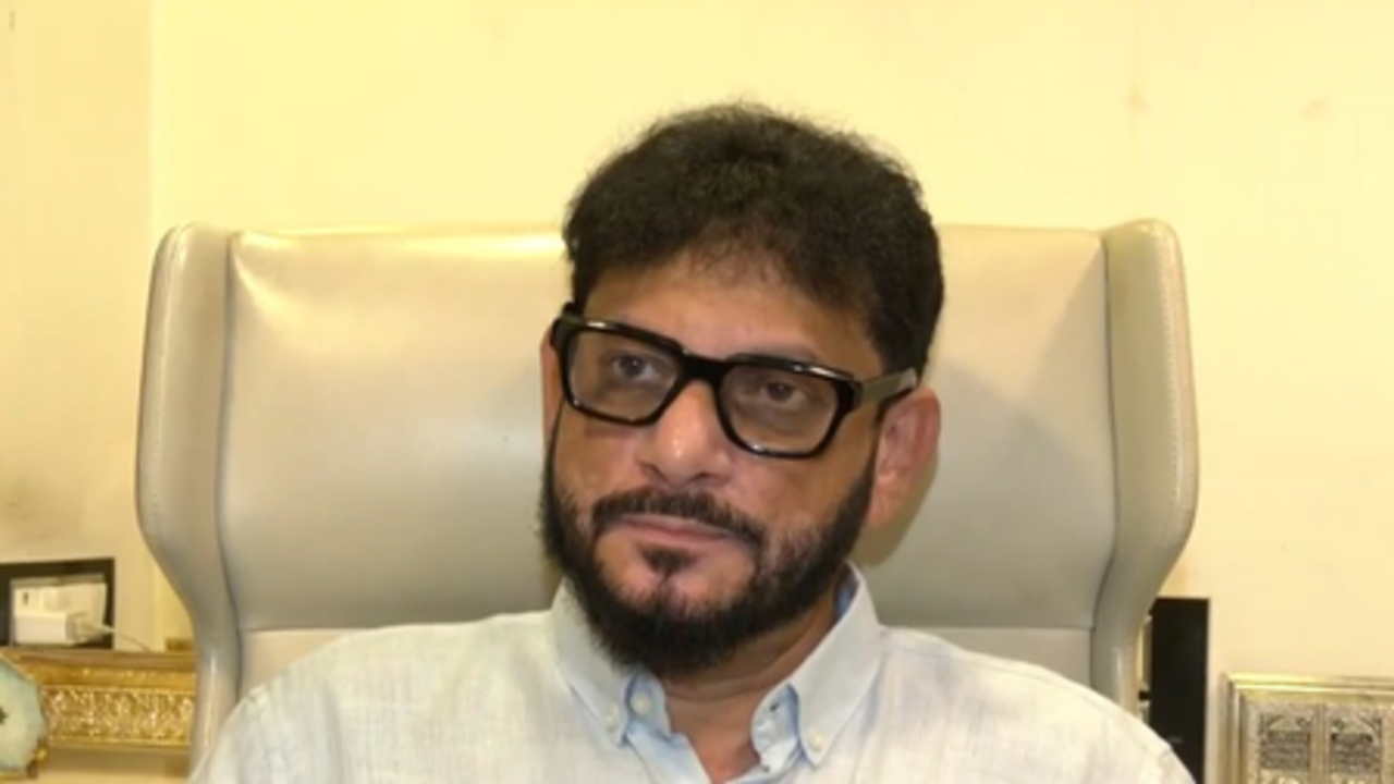 अल्पसंख्यक समुदायों को लगातार निशाना बना रही सरकार, बनाया जा रहा नकारात्मक माहौल: वारिस पठान