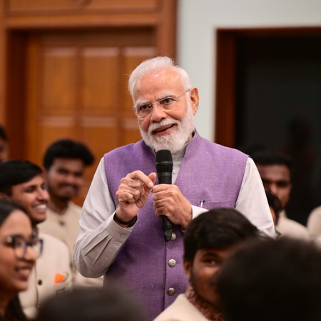 पीएम मोदी की युवाओं से अपील कौशल विकास पर फोकस करें, कौशल प्रशिक्षण संस्थान आईआईटी और आईआईएम से कम नहीं
