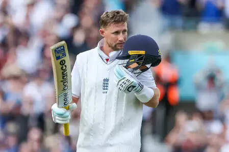 एशेज: सिडनी में शतक के साथ रिकी पोंटिंग की बराबरी पर पहुंचे जो रूट