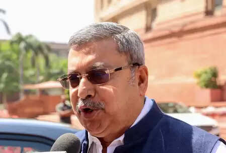 पश्चिम बंगाल : एसआईआर के दौरान न्यायिक अधिकारियों की तैनाती के आदेश पर राजनेताओं ने मिली-जुली प्रतिक्रियाएं दी