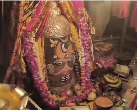 बाबा महाकाल की भव्य भस्म आरती संपन्न; पंचामृत स्नान और अलौकिक शृंगार से शिवमय हुई उज्जैन नगरी