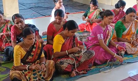 त्रिपुरा : जूट बैग बनाकर आत्मनिर्भरता का सफर, एसएचजी सदस्यों को 'लखपति दीदी' बनाने की ट्रेनिंग