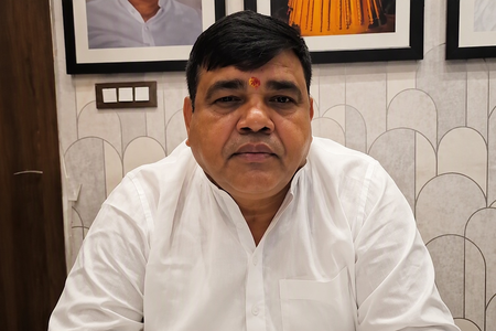 केवल इस्तीफों से पेपर लीक नहीं रुकेगा, सख्त कार्रवाई जरूरी: राजद प्रवक्ता शक्ति सिंह यादव