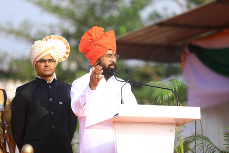 भाजपा ने ममता दीदी को पराजय की ‘झालमुड़ी’ खिलाई : एकनाथ शिंदे