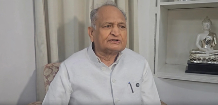 एसआईआर पर राहुल गांधी की चेतावनी सही निकली, ज्ञानेश कुमार पर एक्शन हो: अशोक गहलोत