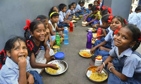 तमिलनाडु सरकार ने कक्षा 6 से 8 तक नाश्ता योजना के विस्तार के लिए मानक संचालन प्रक्रिया जारी की