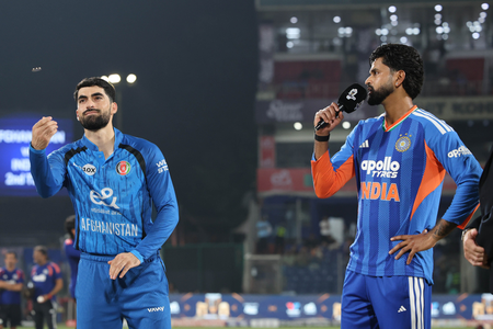 अफगानिस्तान के खिलाफ दूसरे टी20 में भारत ने टॉस जीतकर चुनी गेंदबाजी, वरुण की जगह रवि बिश्नोई को मौका