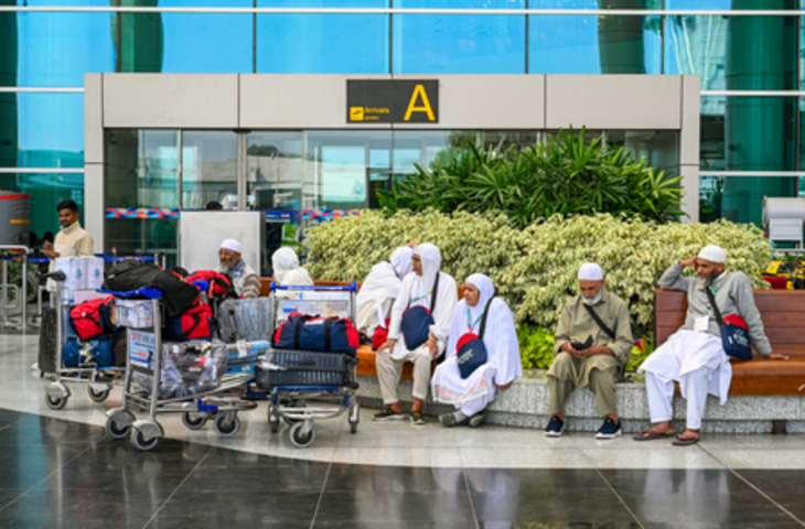 भारत में 93 एयरपोर्ट्स कर रहे 100 ग्रीन एनर्जी का इस्तेमाल, कार्बन उत्सर्जन कम करने में मिल रही मदद : केंद्र