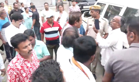 पश्चिम बंगाल : तृणमूल कांग्रेस के उम्मीदवारों ने डाला वोट, जीत का किया दावा