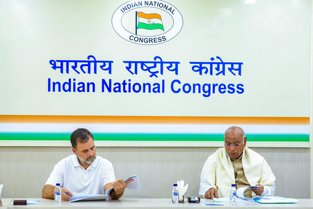 पश्चिम बंगाल चुनाव : कांग्रेस ने 7 सीटों पर बदले उम्मीदवार, इनको दिया टिकट