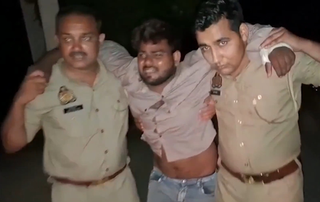 एटा और बुलंदशहर में पुलिस एनकाउंटर, तीन शातिर बदमाश गिरफ्तार, हथियार बरामद