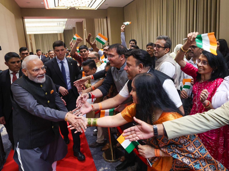 भारत और उज्बेकिस्तान के बीच जीवंत सेतु की तरह हैं भारतीय समुदाय: पीएम मोदी