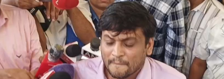 कोर कमेटी को लेकर सीजेपी में बवाल, अभिजीत दिपके के घर के बाहर दो युवाओं ने दिया धरना