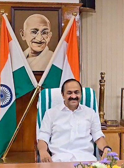 सतीशन सरकार ने सिल्वर लाइन भूमि अधिग्रहण रद्द किया, प्रदर्शनकारियों के खिलाफ दर्ज मामले वापस