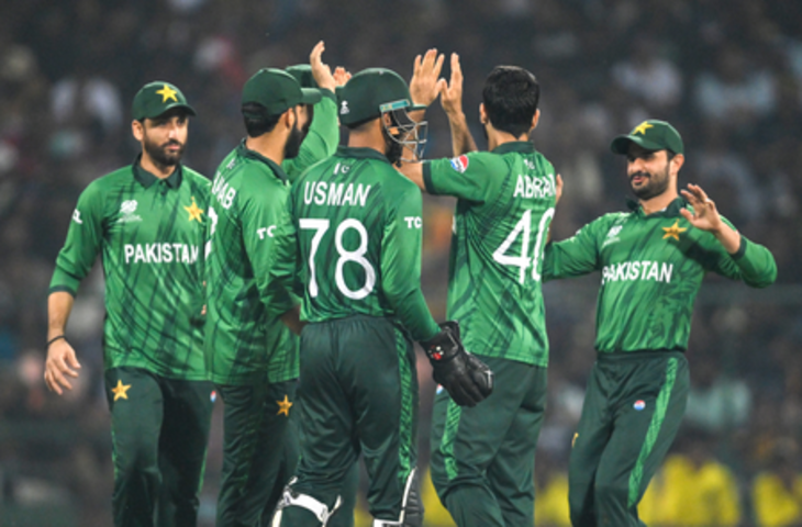टी20 वर्ल्ड कप: श्रीलंका से जीतकर भी 'हारा' पाकिस्तान, न्यूजीलैंड को मिला सेमीफाइनल का टिकट